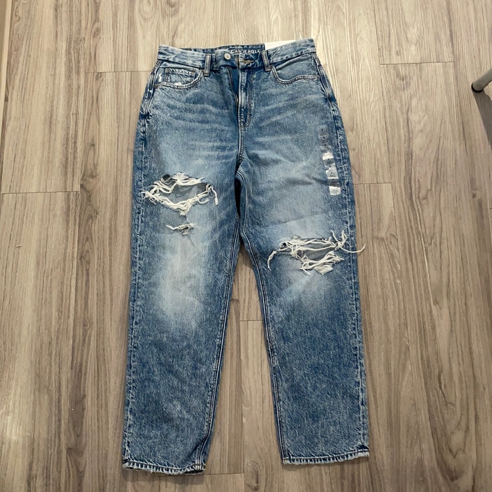 American Eagle High Rise Curvy Mom Jeans